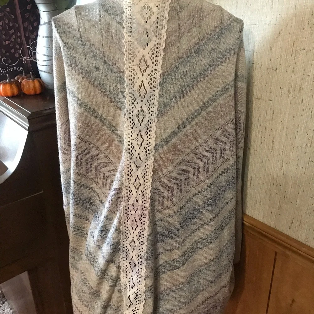 Charlotte Russe Sweater - Picture 3 of 3